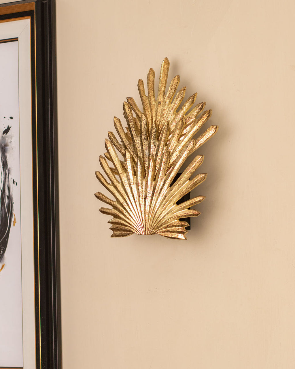 Golden Plam Leaf Wall Light